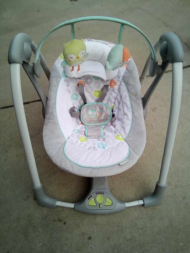 ‼️ Infant Swings $30 Each All Take Batteries ‼️