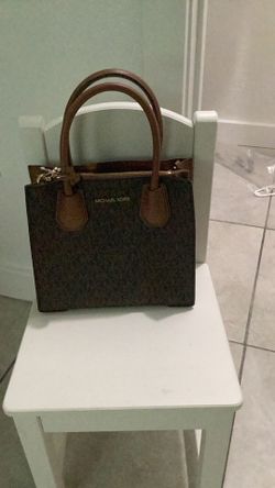 Micheal Kors Purse