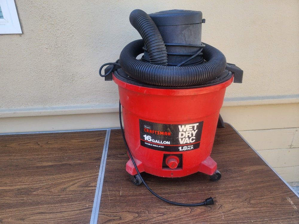 Craftsman 16 Gallon Wet Dry Vacuum