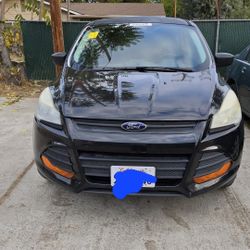 2013 Ford Edge Black Mid Size Suv .