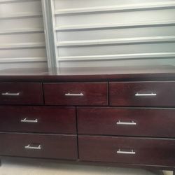 Mahogany Wood Dresser With End Table