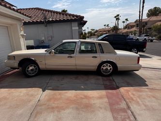 1997 Lincoln Town Car Cartier addition