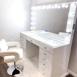 White Vanities Available To Pick Up Now