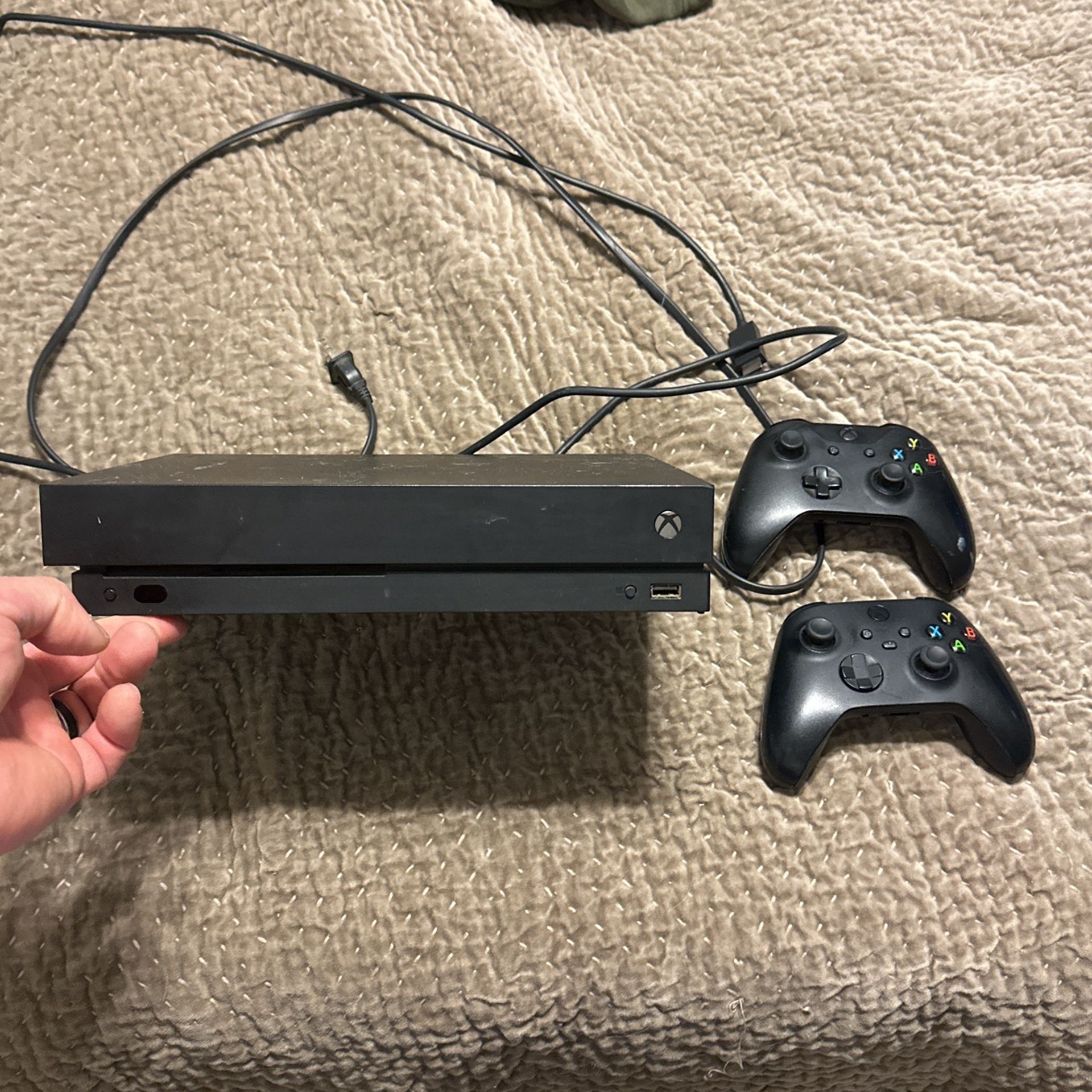 Xbox 1 With 14 Games