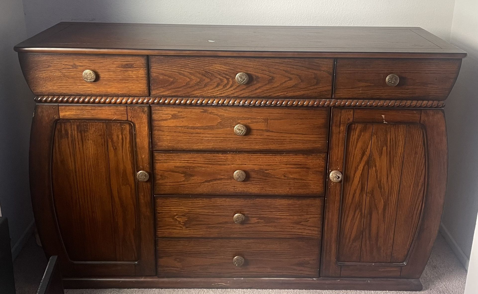 FREE Kids Bedroom Dresser/Full Size Bed/Nightstand