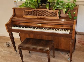 Free** Piano...you must haul