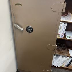 Herring-Hall Marvin Safe Co Safe For Sale