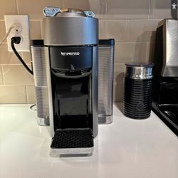 Nespresso Evoluo Machine With Milk Frother
