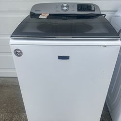 Maytag Smart Washer (Pending Pickup)
