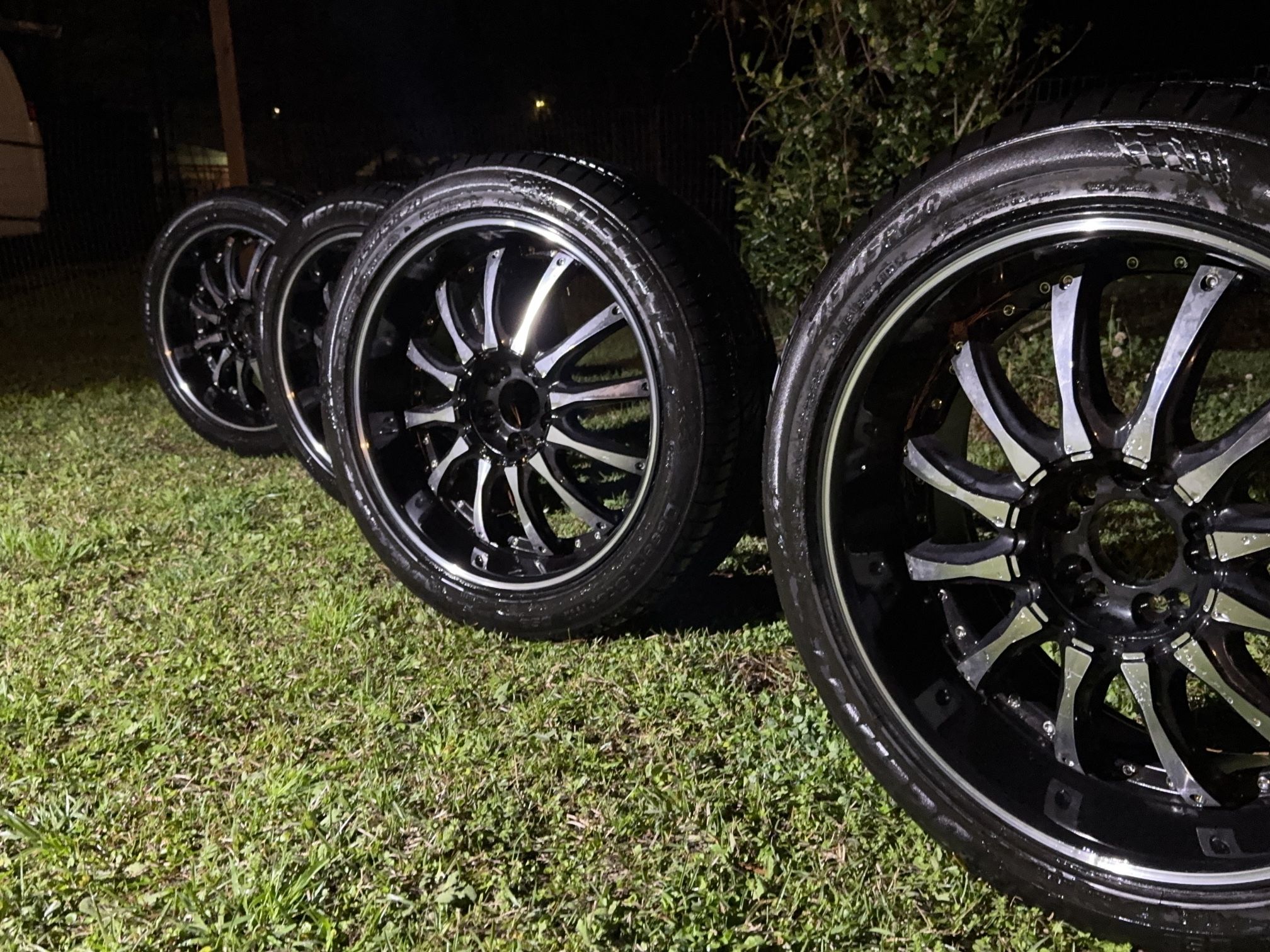 Borghini B8 Black Machined Rims And Tires