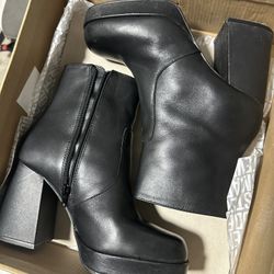 Black Ankle Heel Boots 