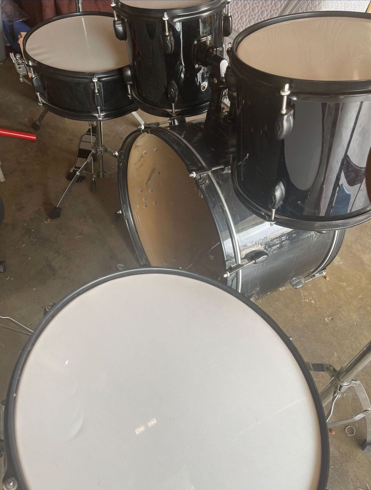 Drum Set / Drum Kit