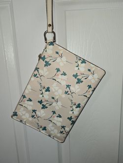 Flower wrist purse