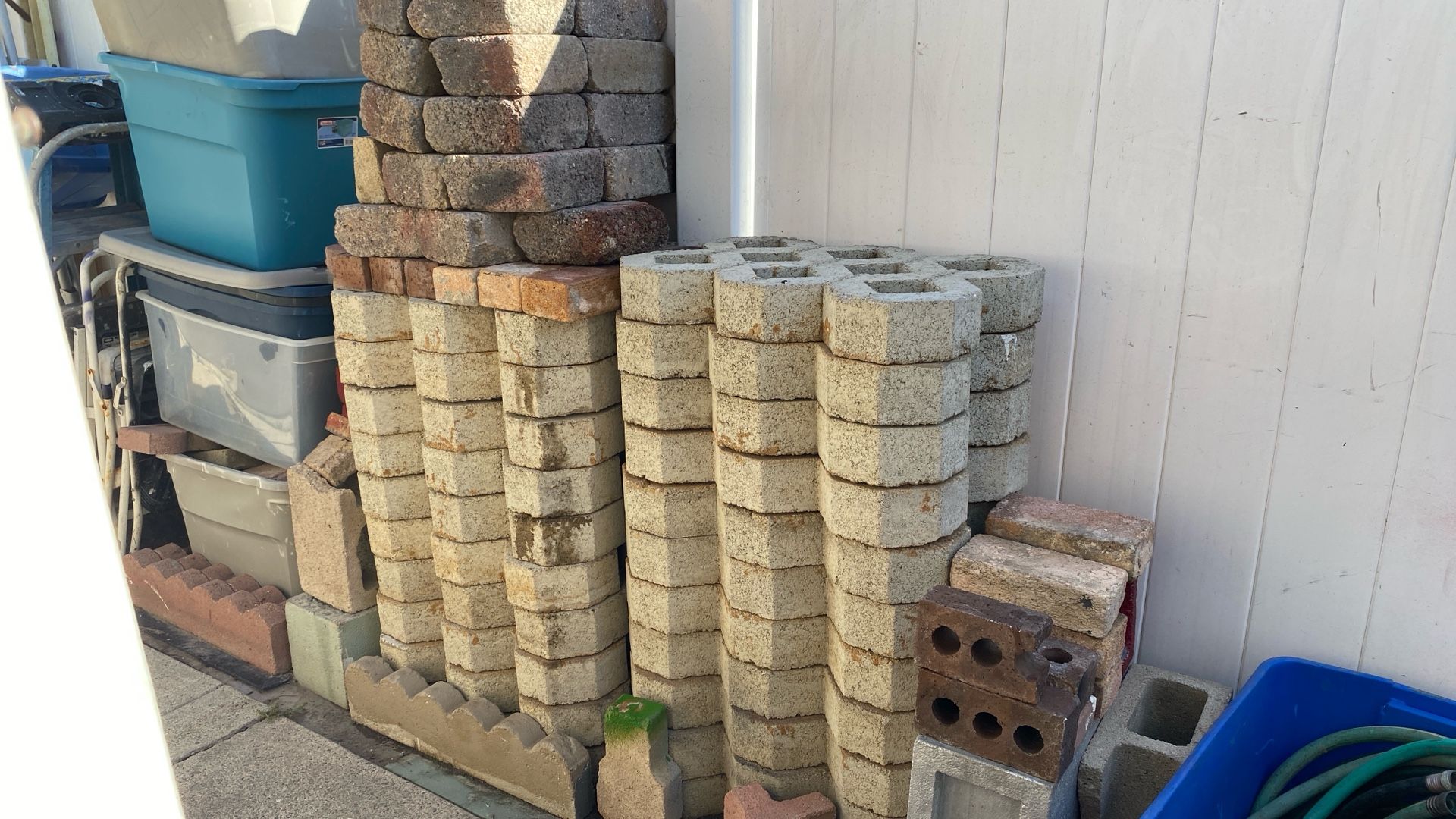 Free Bricks