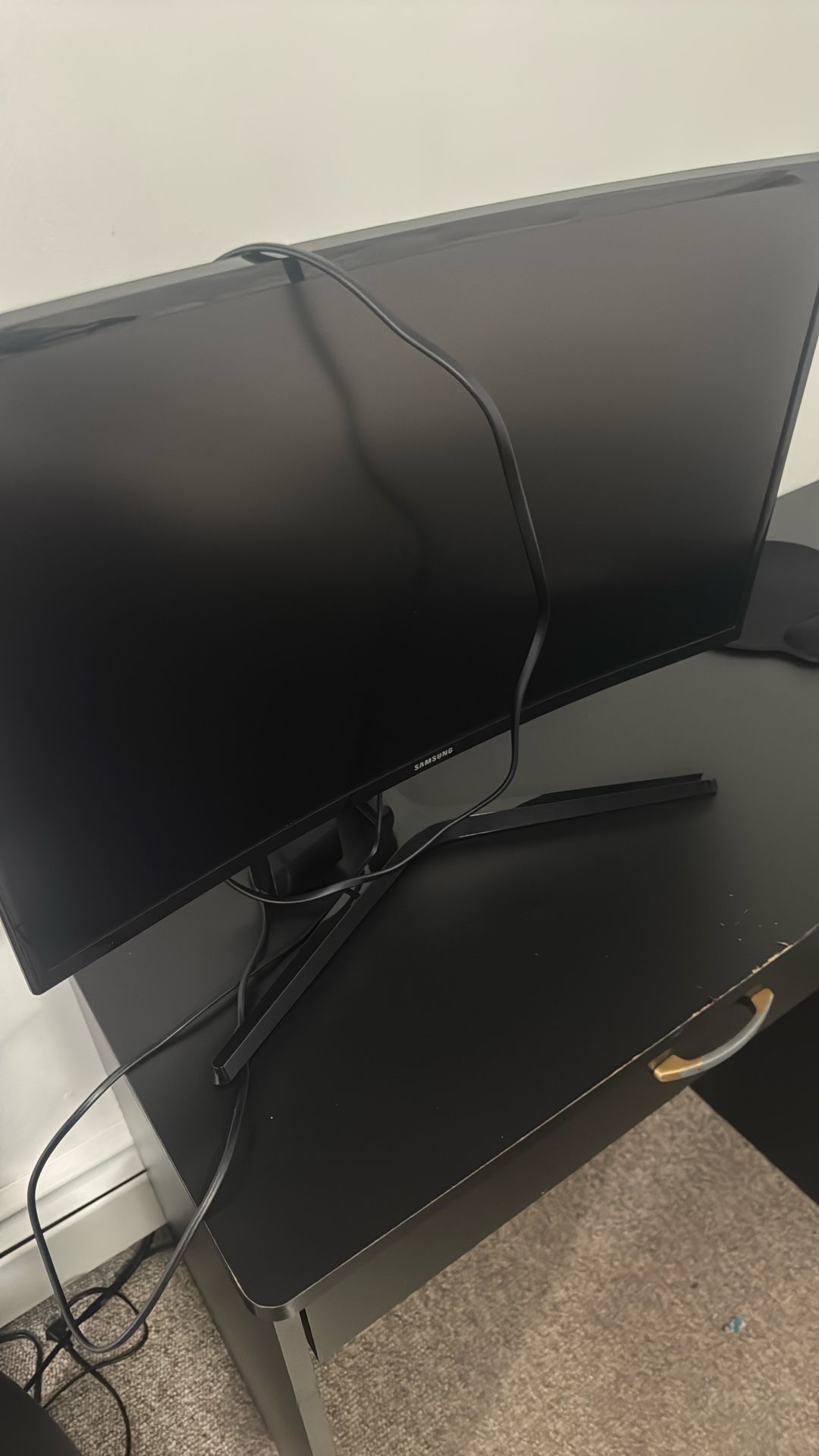 SAMSUNG CF39 Series 27" Computer Monitor LC27F398FWNXZA, FHD 1080p, Curved, HDMI, DisplayPort, VESA Compatible, AMD FreeSync, 4ms response, Wide Viewi