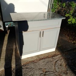 30 Inch Cabinet With Granite Top