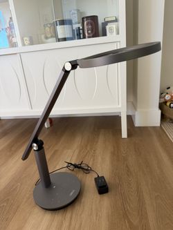 Premium Ferrawel Smart LED Desk Lamp - Like New (Retails $100+)