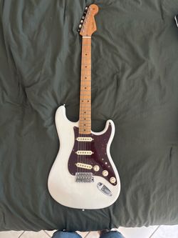 American Fender Stratocaster
