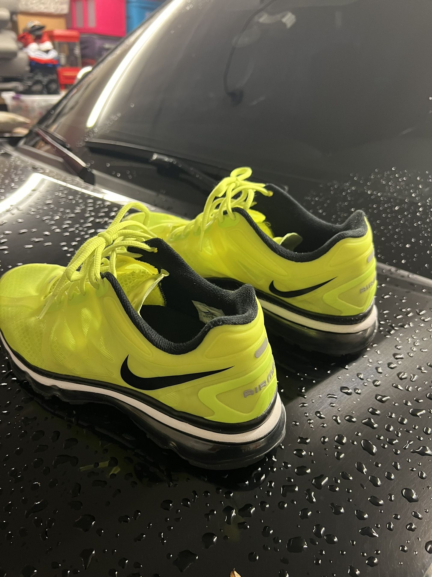 NIKE Air Max (barely Used)