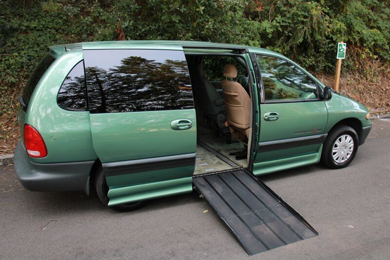 1999 Dodge Grand Caravan SE WHEELCHAIR VAN