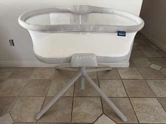 Halo Bassinest Soothing Swivel Sleeper 3.0 S