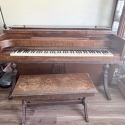 Old Piano