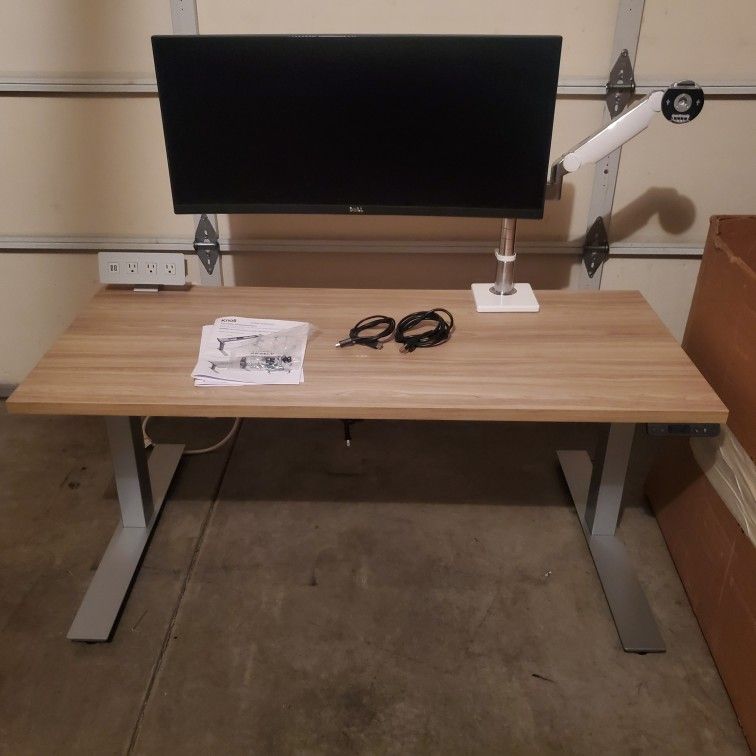 Office Desk Set Up