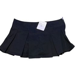 New mini skirt size M with attached shorts