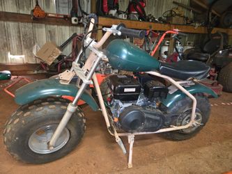Come in mini bike all new motor clutch Jack shaft came and brakes throttle cable and kill switch up on handle
