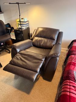 Brown Leather Power Recliner- $400.00 OBO