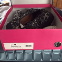 Womens size 9  Vintage Heels 