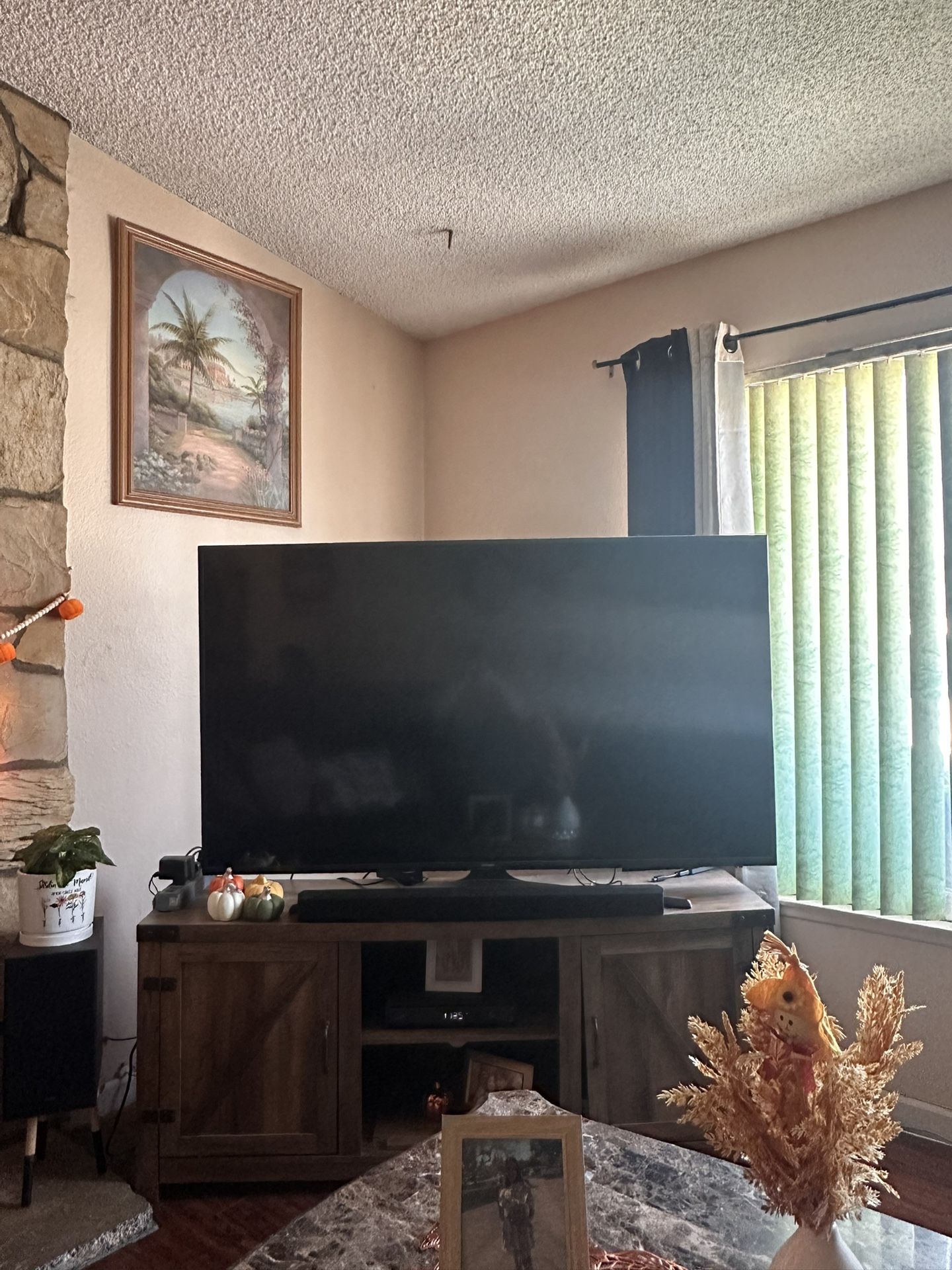65’ Inch Samsung Smart Tv & Soundbar