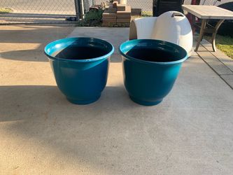Flower pots