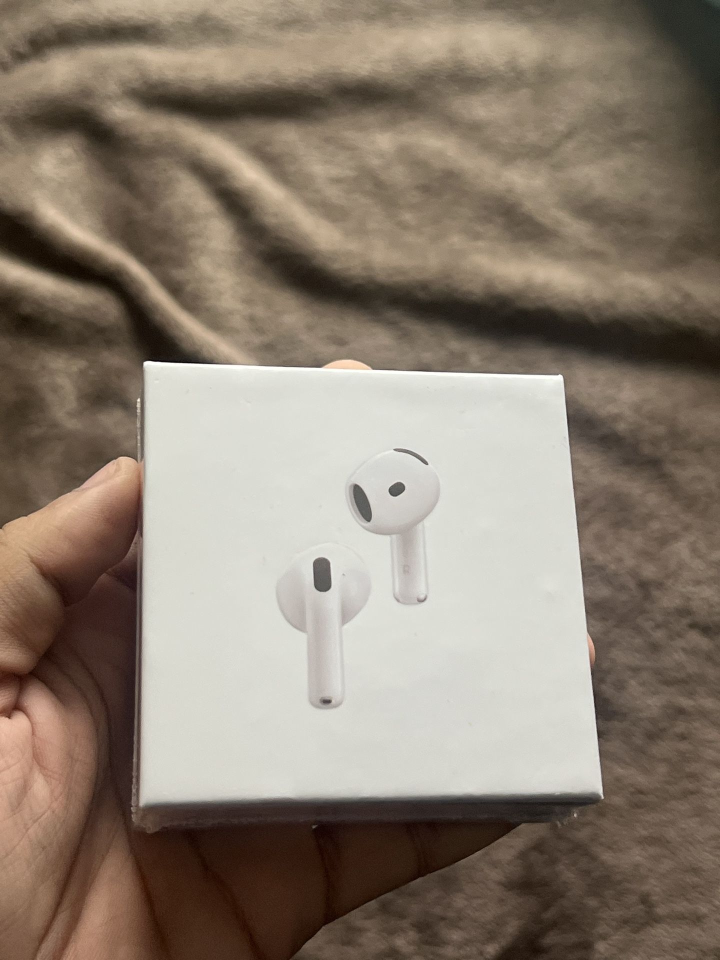 AirPods 4 - Active Noise Cancelling