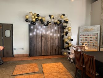 Balloon garland