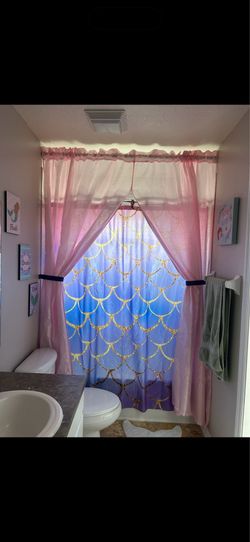 Girls mermaid bathroom decor