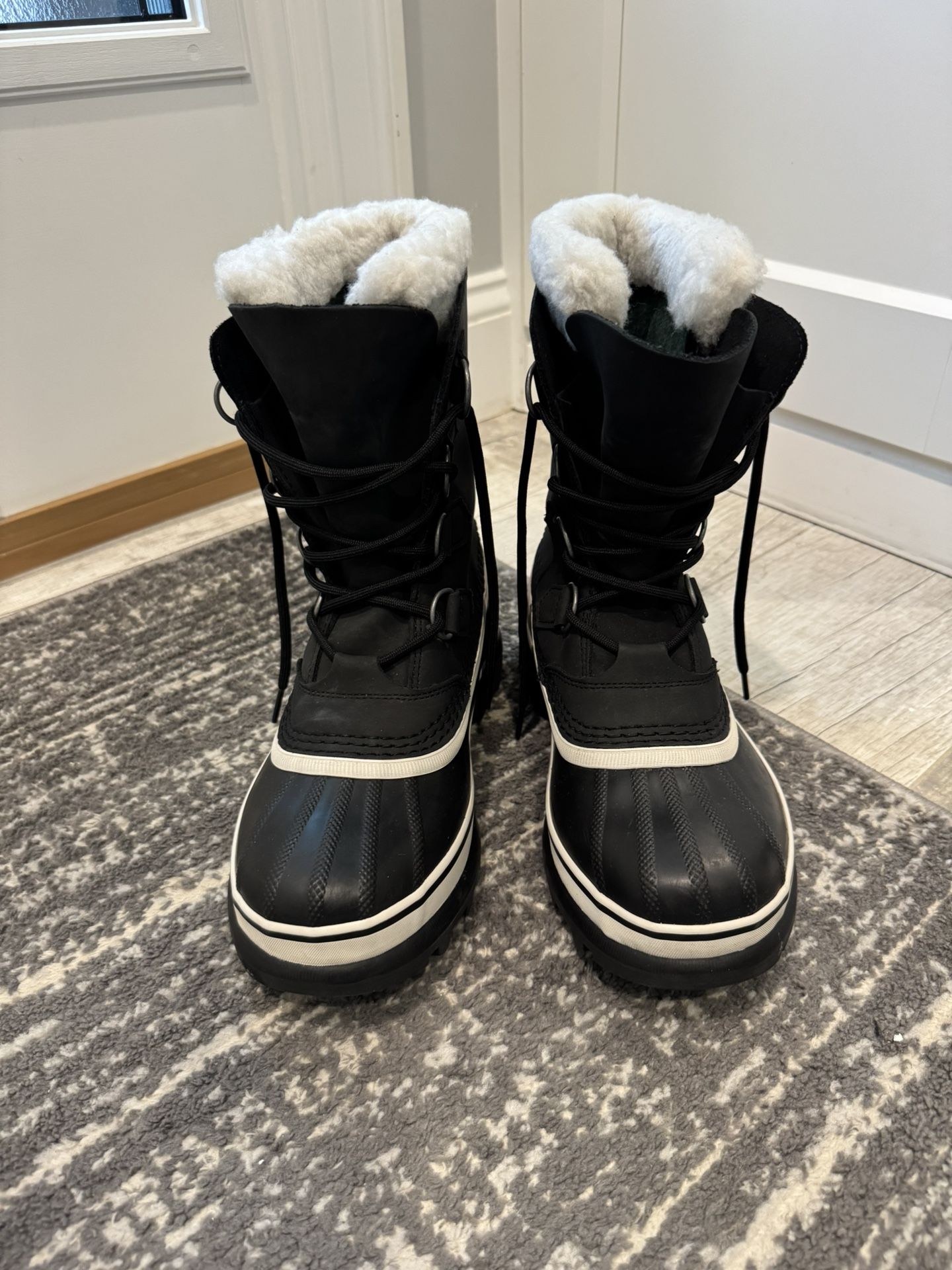 Sorel Women’s Size 8 Snow Boots