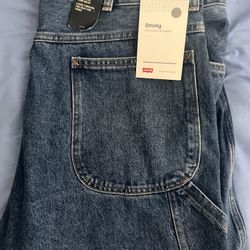 Levy's Carpenter Crop- Size 38 X 27 (XXLarge)