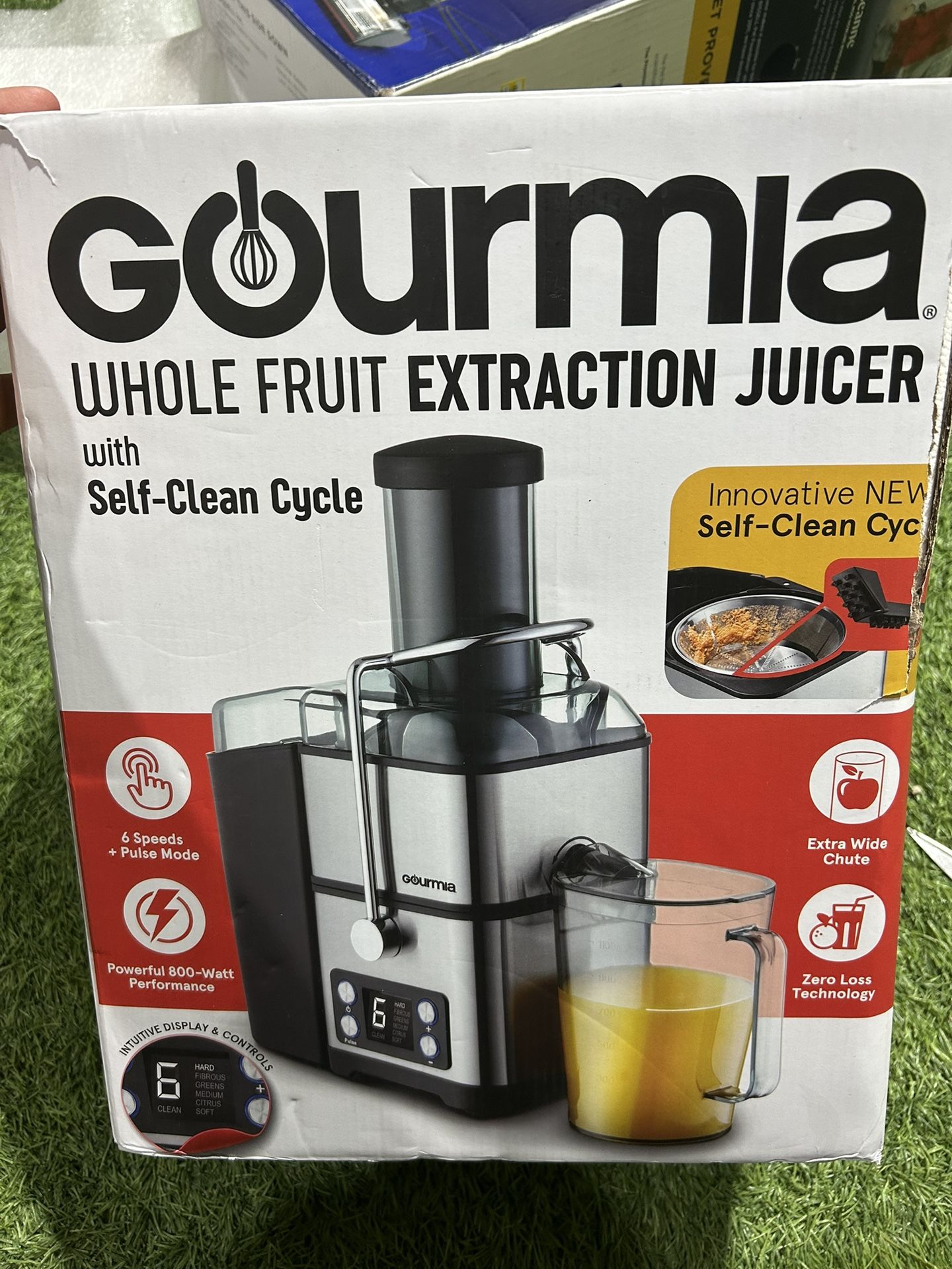Gourmia Whole Fruit Extraction Juicer