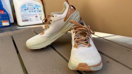 Altra Experience Wild 2 US size 9