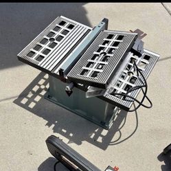 Delta 10-inch table saw: Make Me An Offer