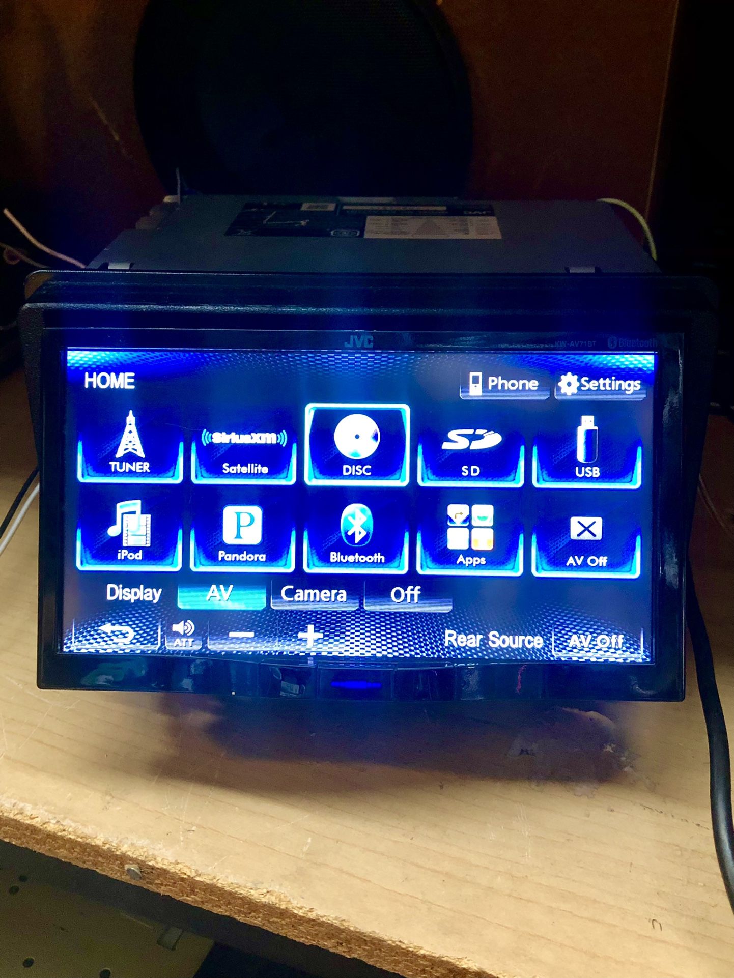 JVC DOUBLE DIN DETACHABLE FACE BLUETOOTH AUDIO USB AUXILIARY CAR STEREO HEAD UNIT