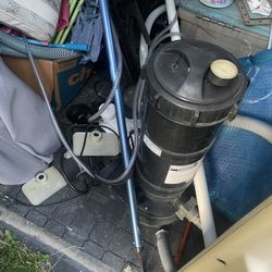 Pool Pump With Filter $50