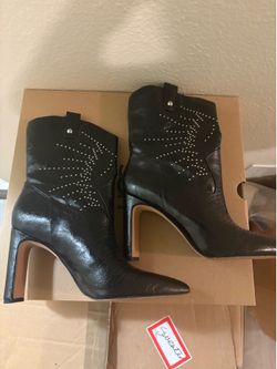 Jessica Simpson boots