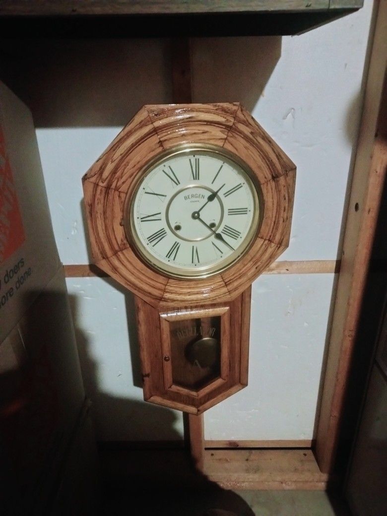 Winding Clock With Key