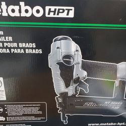 Metabo HPT 18-Gauge 2 inch Finish Lightweight Brad Nailer Kit NT50AE2 New