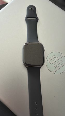 Apple Watch Series 11 GPS + Cell 46 MM - Activation Locked