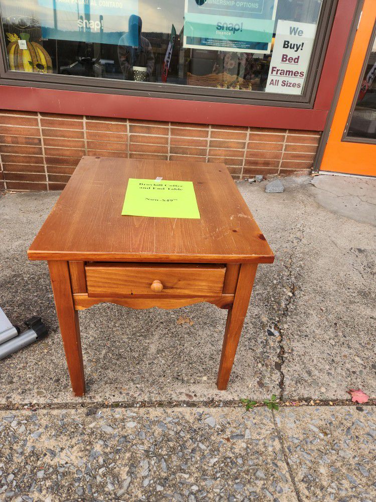 Broyhill Coffee and End Table