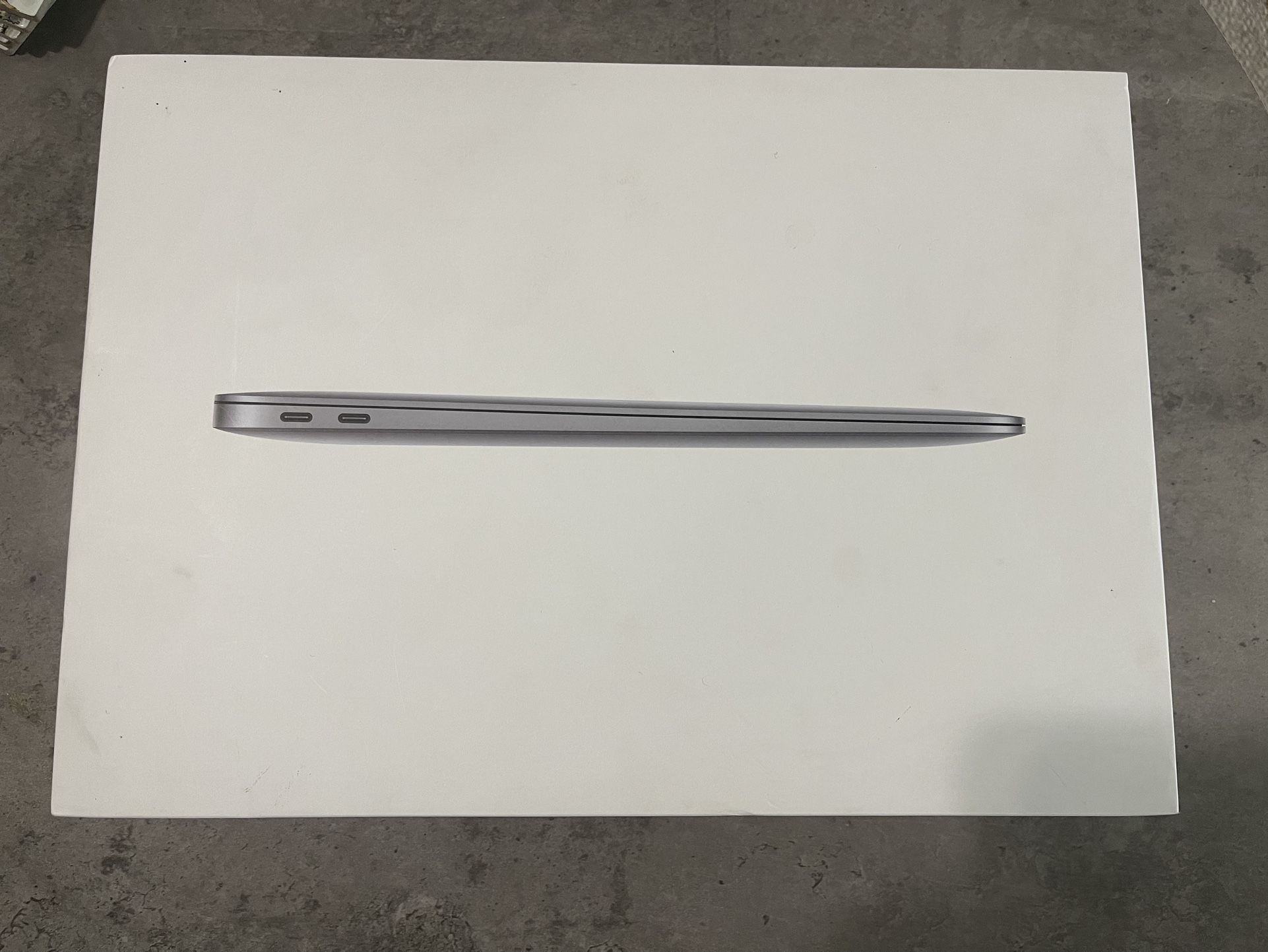 MacBook Air M1, 13” 