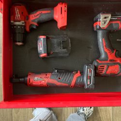 Milwaukee Power Tools